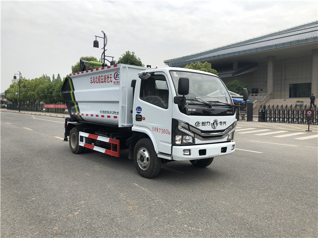 自裝卸式垃圾車【無泄漏垃圾車】特點優(yōu)勢