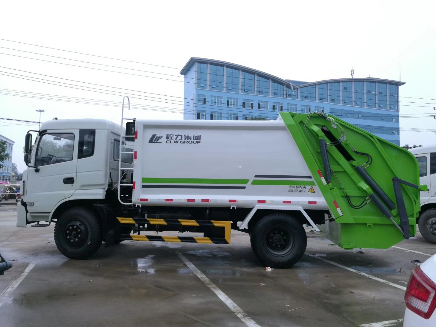 程力垃圾車焊接工藝_壓縮垃圾車無縫焊接技術