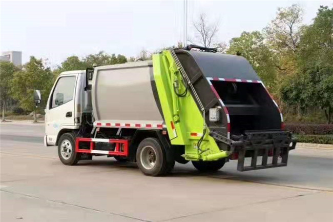 不超重凱馬國(guó)六藍(lán)牌壓縮式垃圾車上市