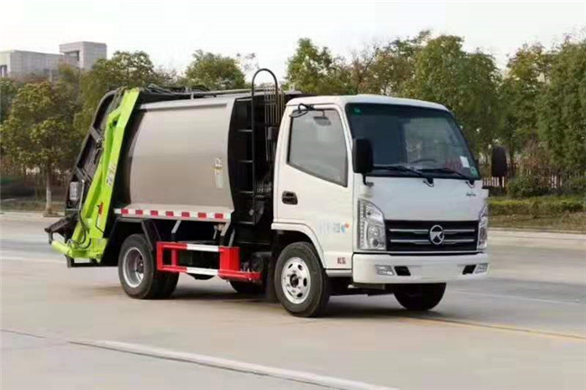 不超重凱馬國(guó)六藍(lán)牌壓縮式垃圾車上市