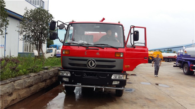 東風(fēng)12噸消防灑水車多方位圖片四