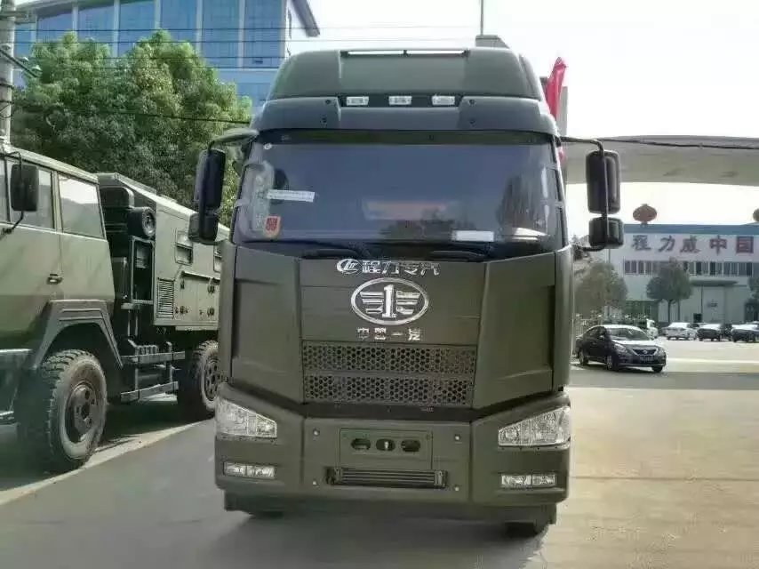 程力為陸軍某部生產火箭彈運輸車