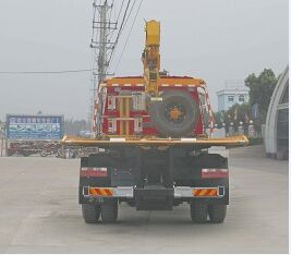 隨車吊帶清障兩用車多方位圖片三