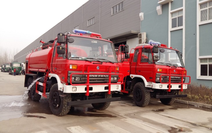 東風(fēng)平頭消防灑水車8噸